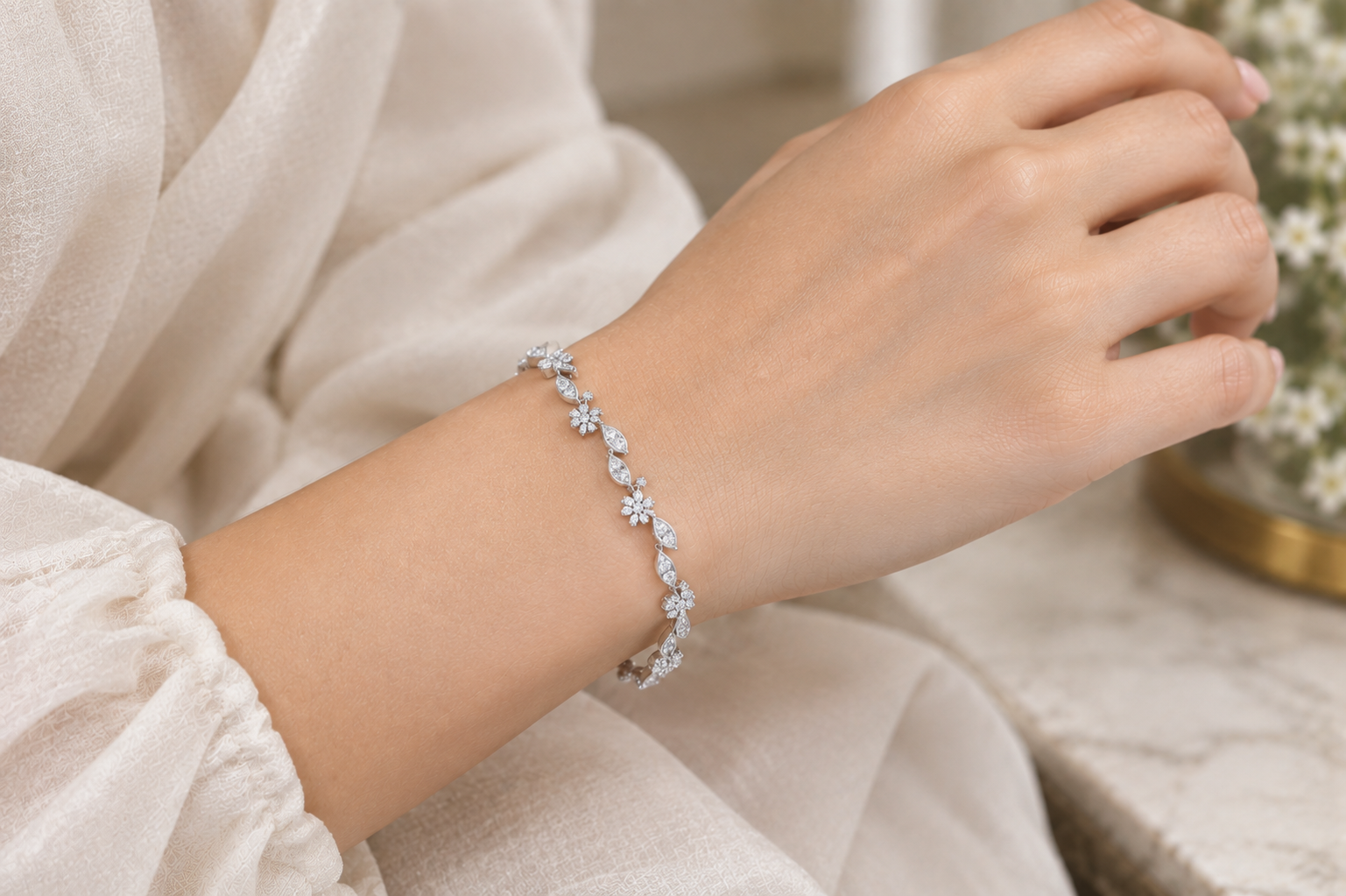 Linea Chain Bracelet in silver